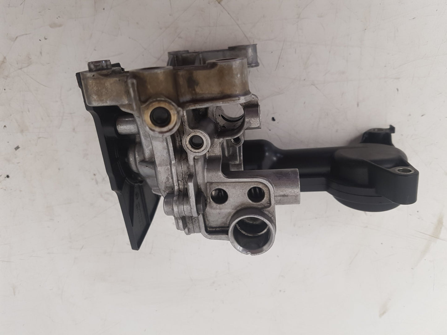 2015 - 2019 Volvo V40 Cross Country  Hatchback Oil Pump 31321050 31670242