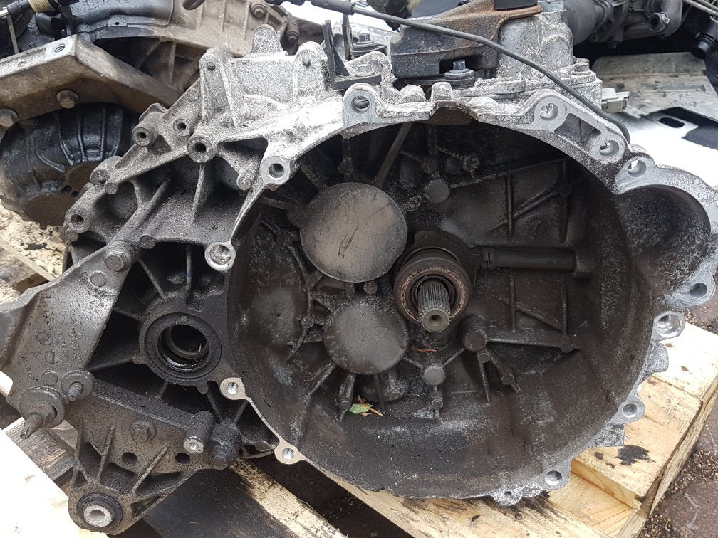 2010 - 2016 Volvo V60   Manual Gearbox 1285121