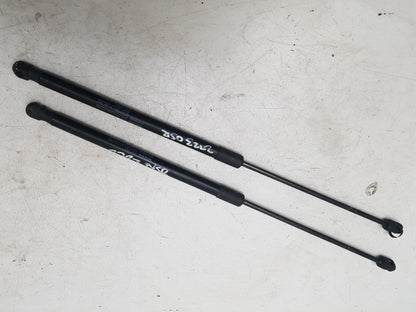 2013 - 2019 Volvo V40 III 525 Hatchback TAILGATE STRUTS (PAIR) 31278560