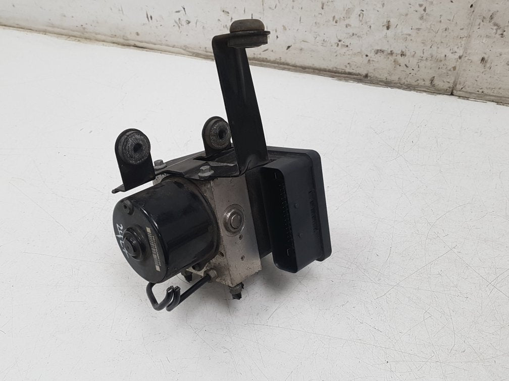 2006 - 2009 Volvo C70  Convertible ABS Pump/Modulator 30794730AA