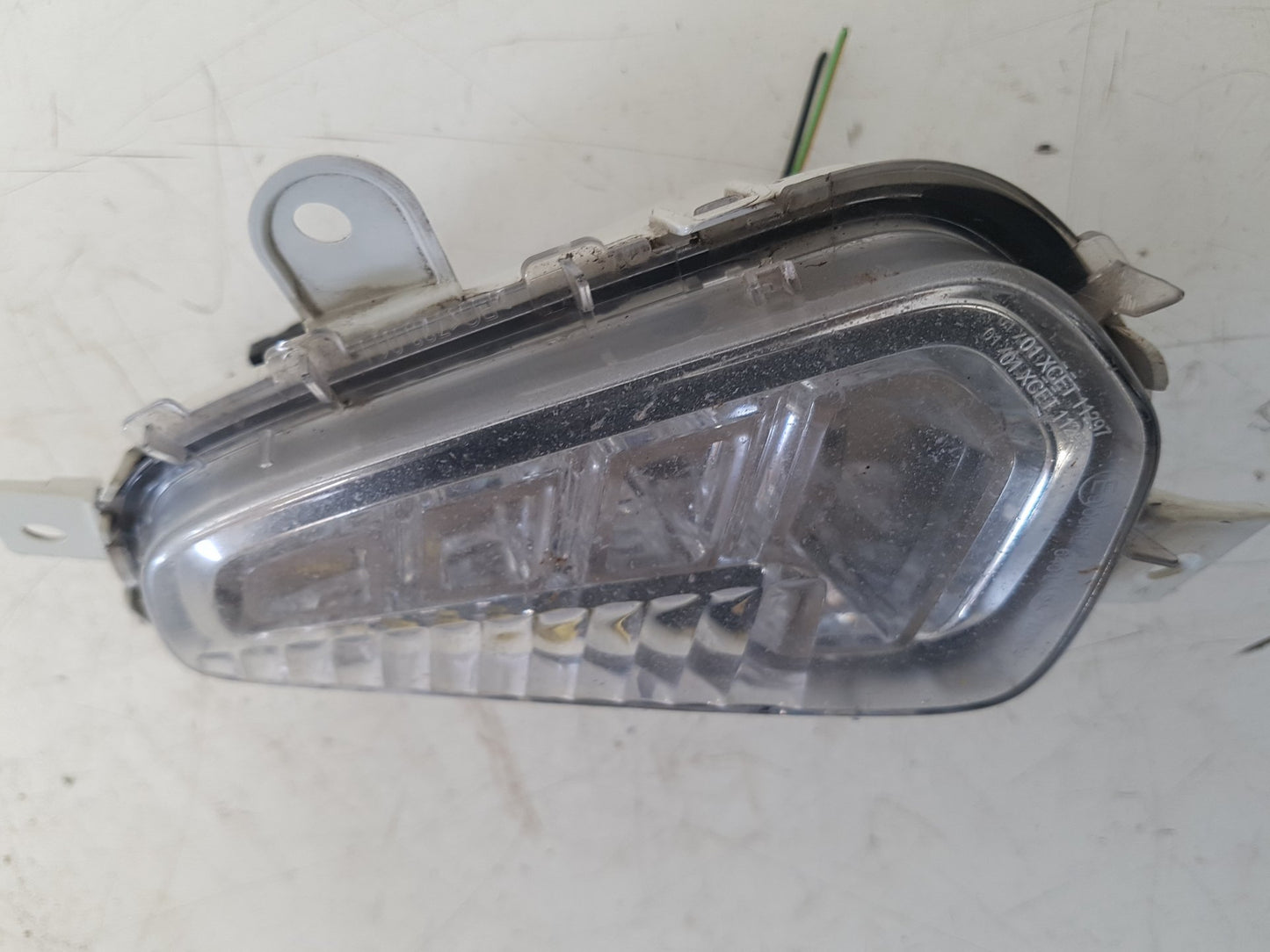 2012 - 2016 Volvo V40  Hatchback LED DAYTIME RUNNING LIGHT (PASSENGER SIDE) 31323115