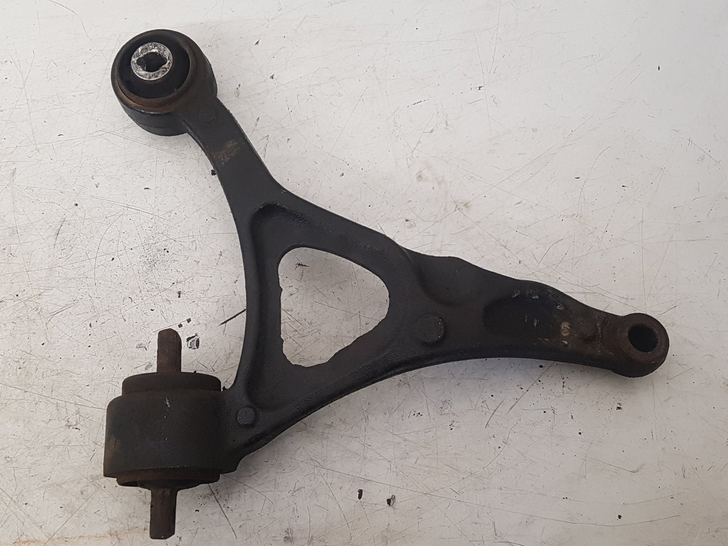 2005 - 2012  Xc90 D5 Se Awd E4 5 Dohc  Estate Left Front Lower Control Arm