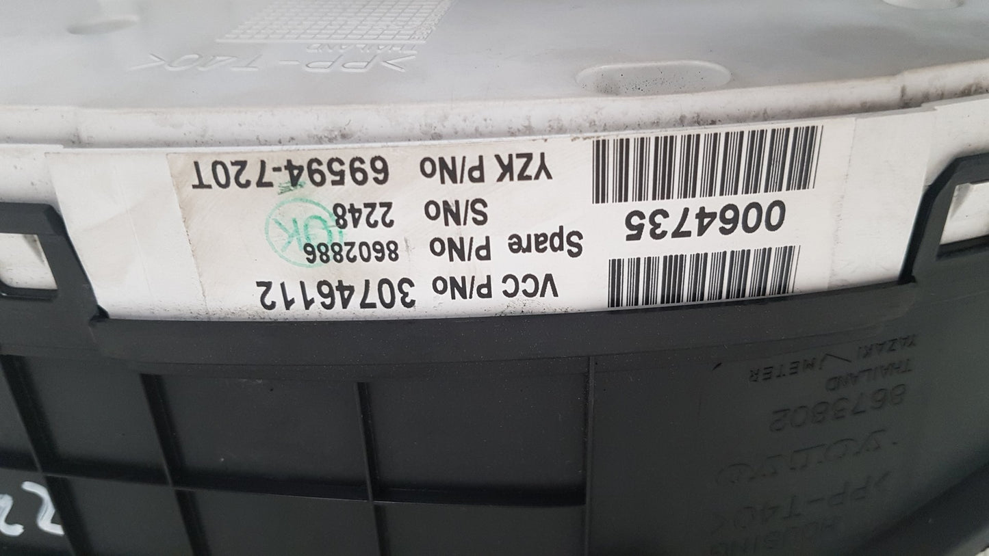 2000 - 2007 Volvo XC70  Estate Instrument Cluster 30746112