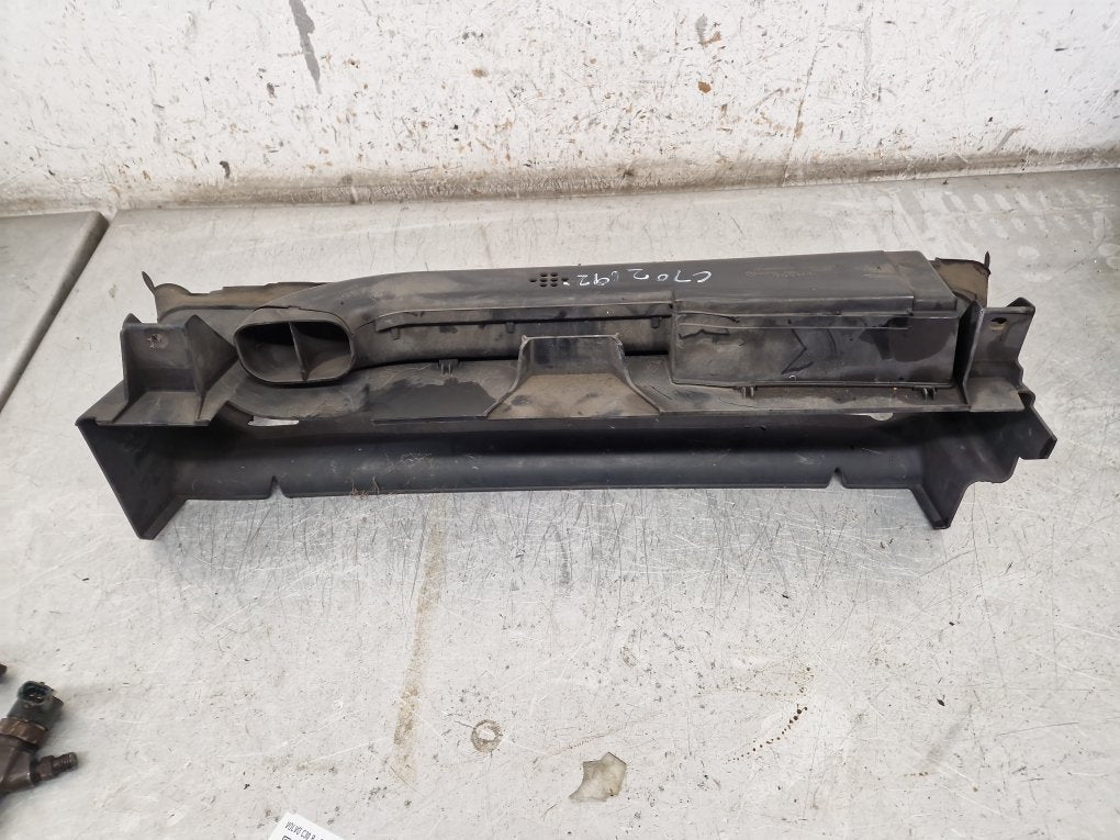 2010 - 2012 Volvo C30  Hatchback AIR GUIDE (BAFFLES) FRONT 7M519E635EC