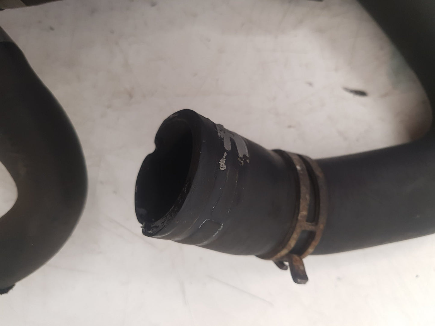 2006 - 2012 Volvo C30  Hatchback RADIATOR HOSE 30725839