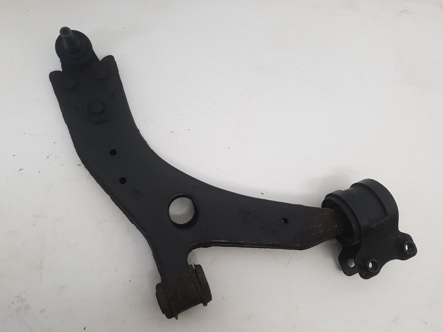 2007 - 2013 Volvo C70  Convertible WISHBONE (FRONT DRIVER SIDE) 31277462