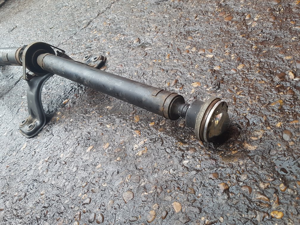 2010 - 2017 Volvo XC60  Estate Driveshaft/Mid Shaft 31367784