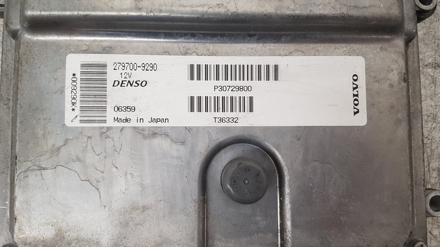2006 - 2009 Volvo C70  Convertible Engine ECU 30729800 279700-9290