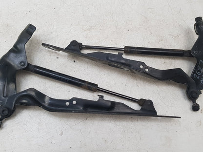 2010 - 2015 Volvo V70  Estate BONNET STRUTS/RAMS - PAIR 30649516