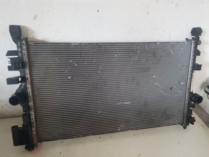 2010 - 2012 Saab 9-5  Saloon RADIATOR (MANUAL) (A/C CAR) 13241725