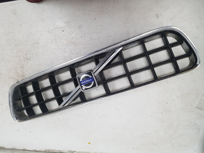 2007 Volvo C70  Convertible FRONT GRILL 08620343