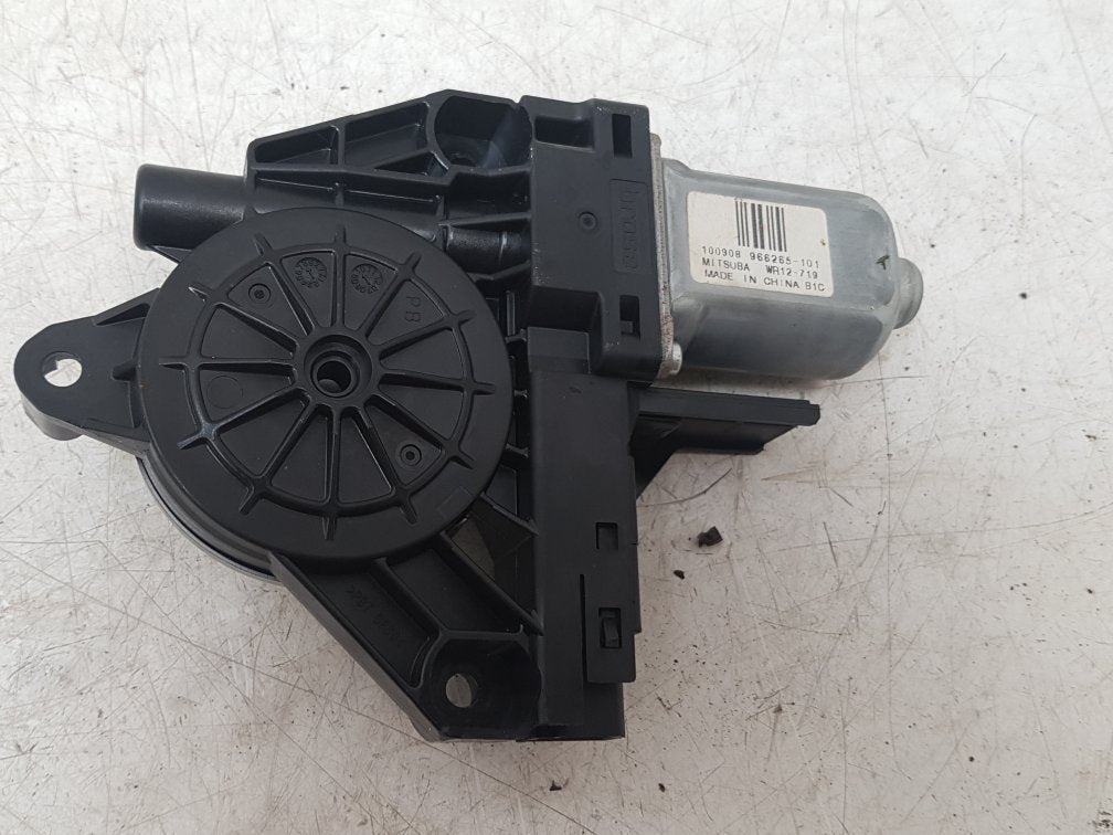 2010 - 2014 Volvo V60  Estate WINDOW REG MOTOR (PASSENGER SIDE REAR) 966265-101