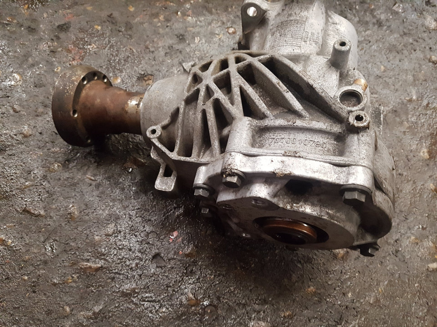 2011 - 2014 Volvo XC90  Estate Transfer Case 31325885