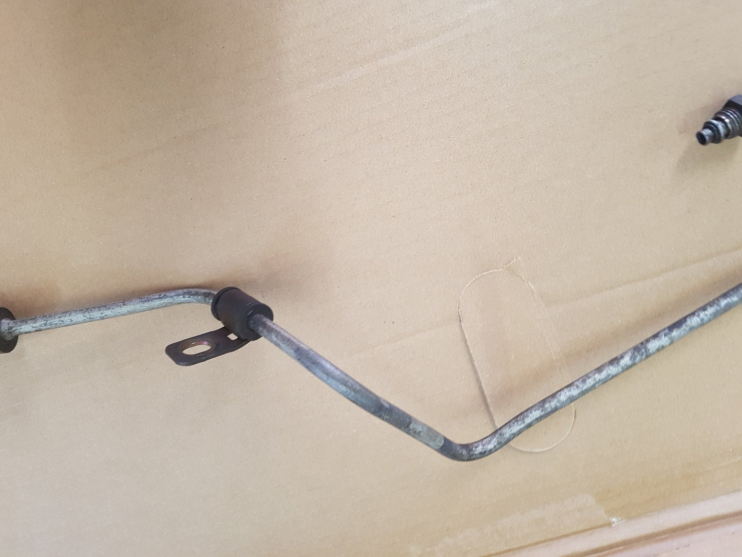 2000 - 2004 Volvo V40  Estate Power Steering Pump Pipe 30630465