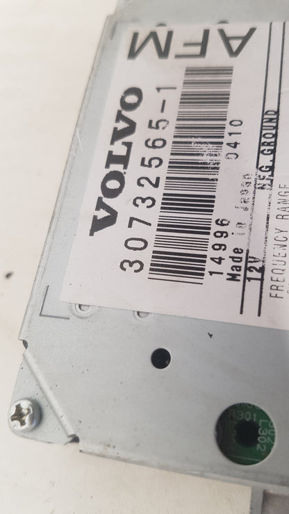 2005 Volvo V50  Estate RADIO RECEIVER MODULE 30732565-1