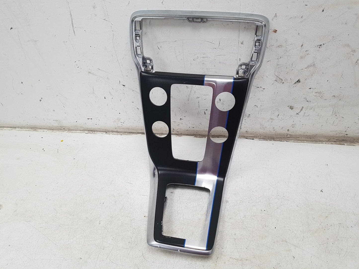 2012 - 2019 Volvo V40  Hatchback Centre Console 31348296