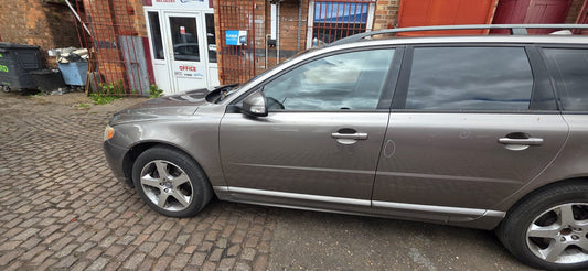 2007 - 2010 Volvo V70  Estate DOOR - BARE (FRONT PASSENGER SIDE) 32228890