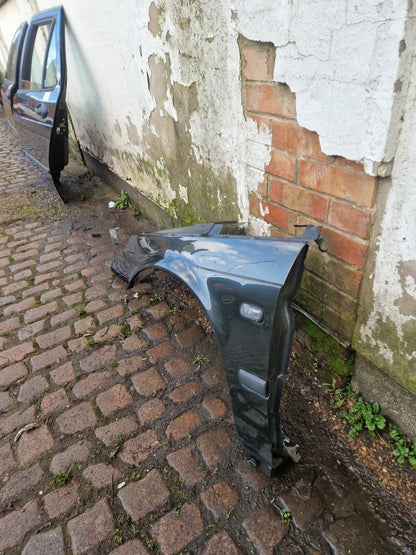 2001 - 2009 Saab 9-5  Estate Left Front Guard