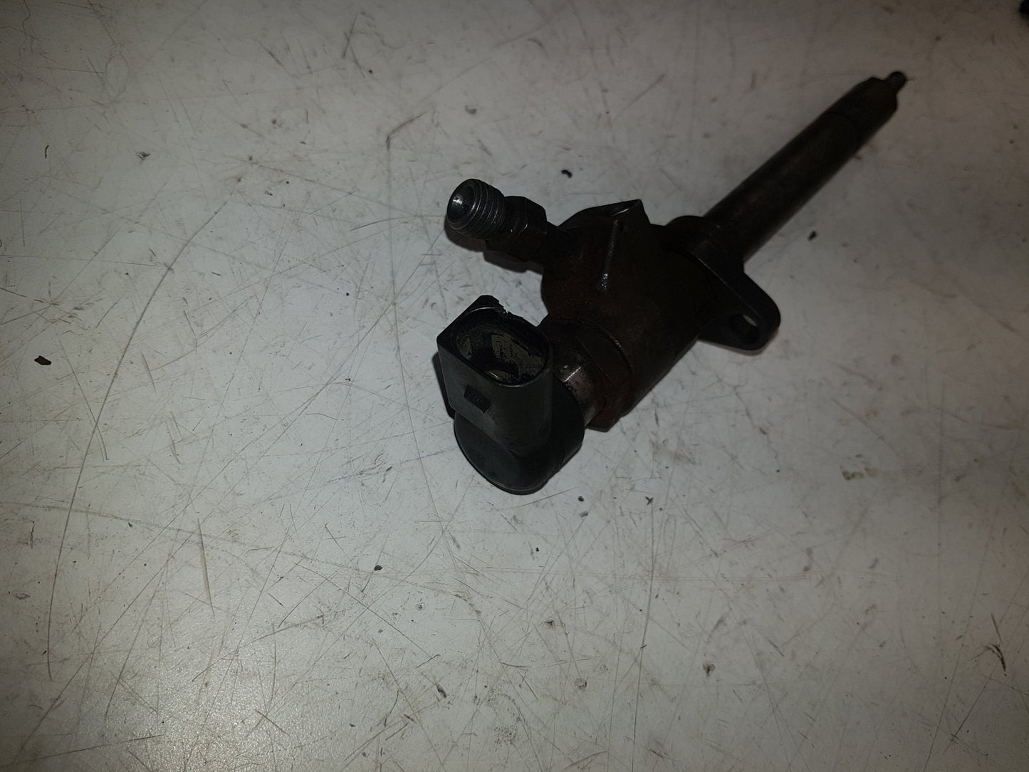 2006 - 2011 Volvo C70  Convertible Fuel Injector 9659337980