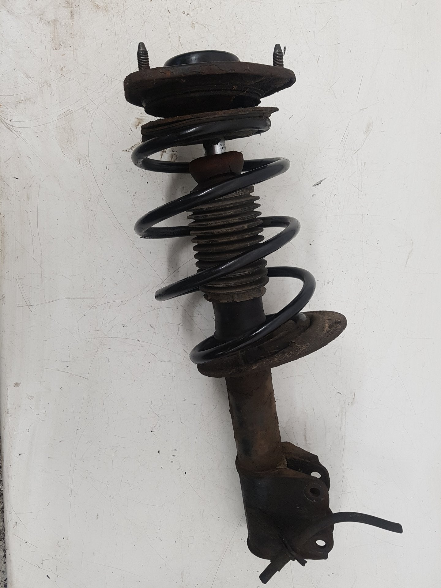 2000 - 2004 Volvo V40  Estate Left Front Shock Absorber