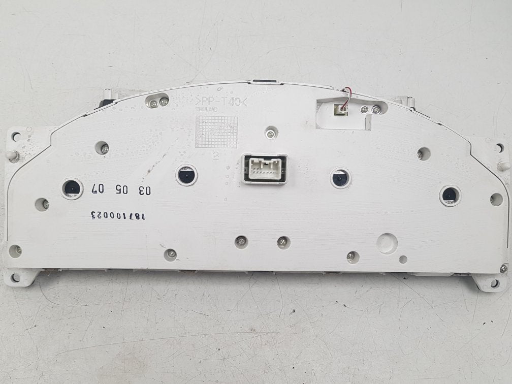 2007 Volvo XC90  Estate Instrument Cluster 30765610