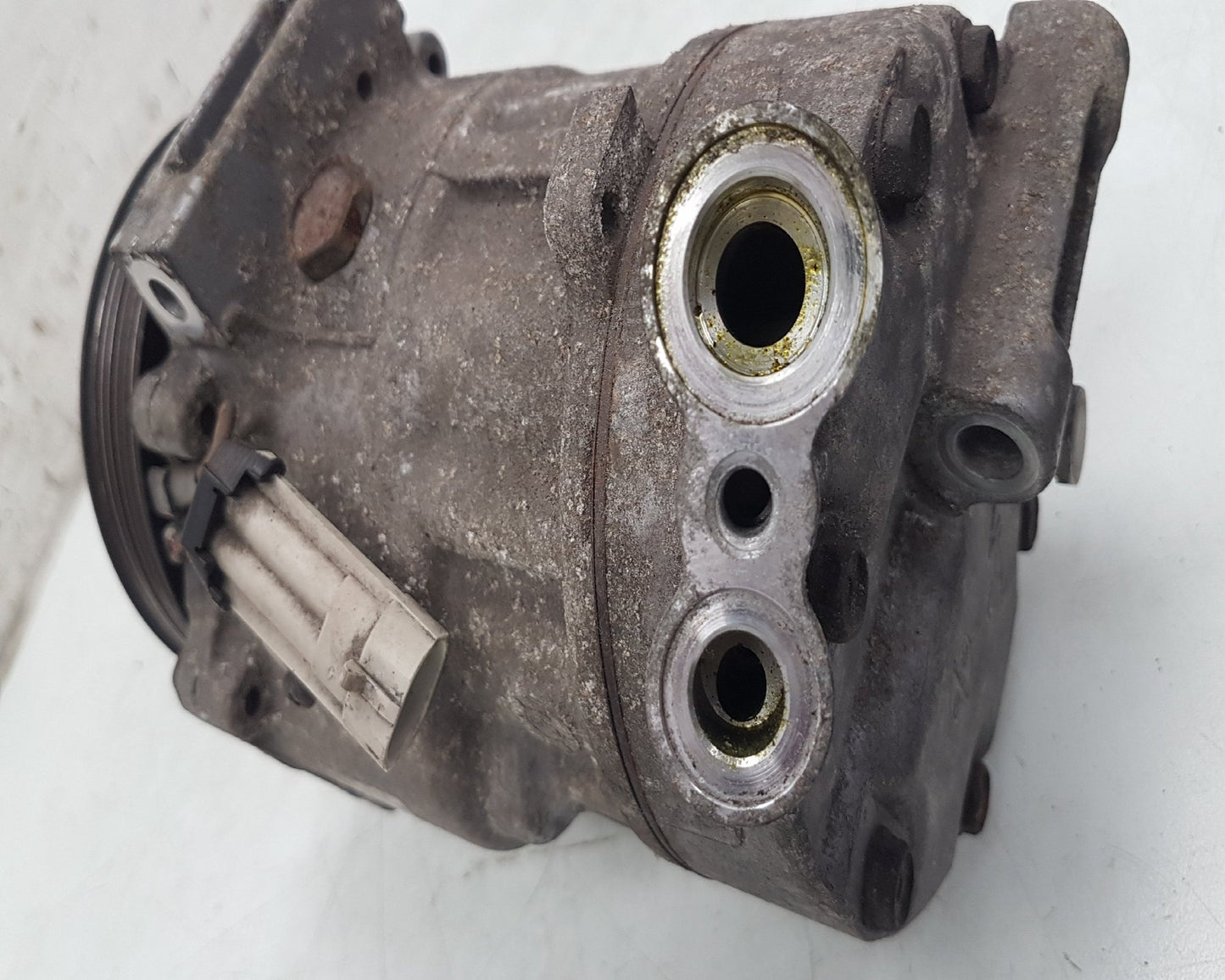 2005 - 2015 Saab 9-3  Estate A/C Compressor 13171593
