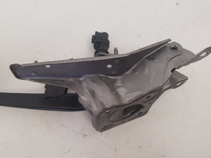 2005 Volvo V50  Estate Brake Pedal 30714999