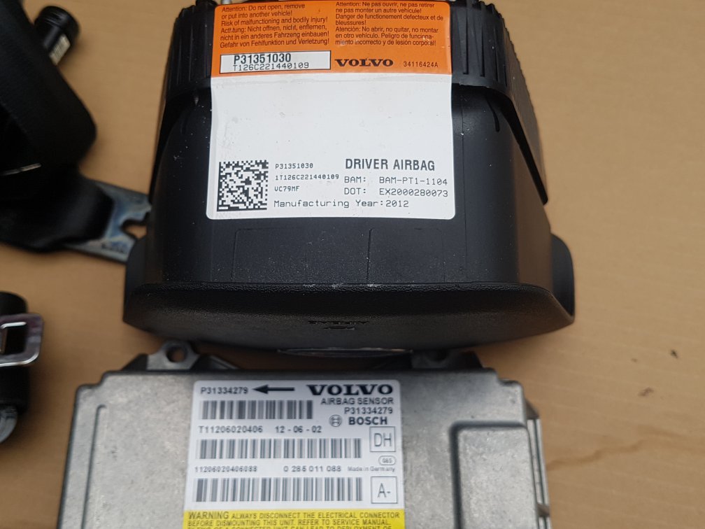 2010 - 2016 Volvo V60   Airbag Kit 31351030 31334779 39818842 39818841