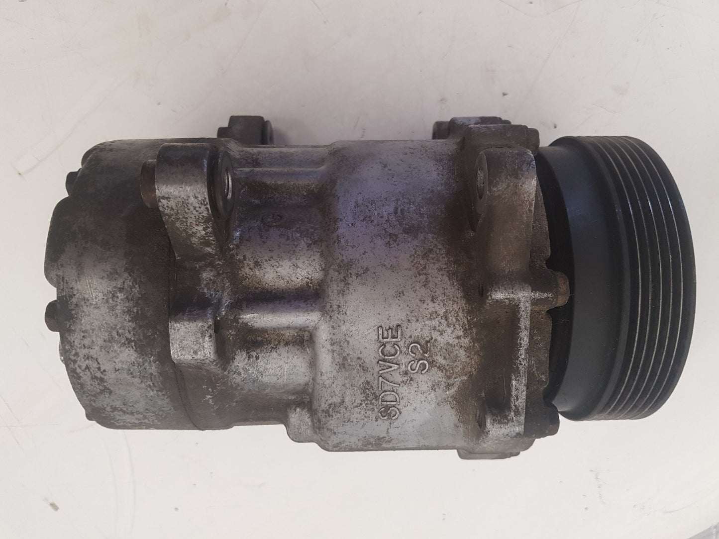 2004 - 2010 Volvo V50   Estate A/C Compressor 31291882