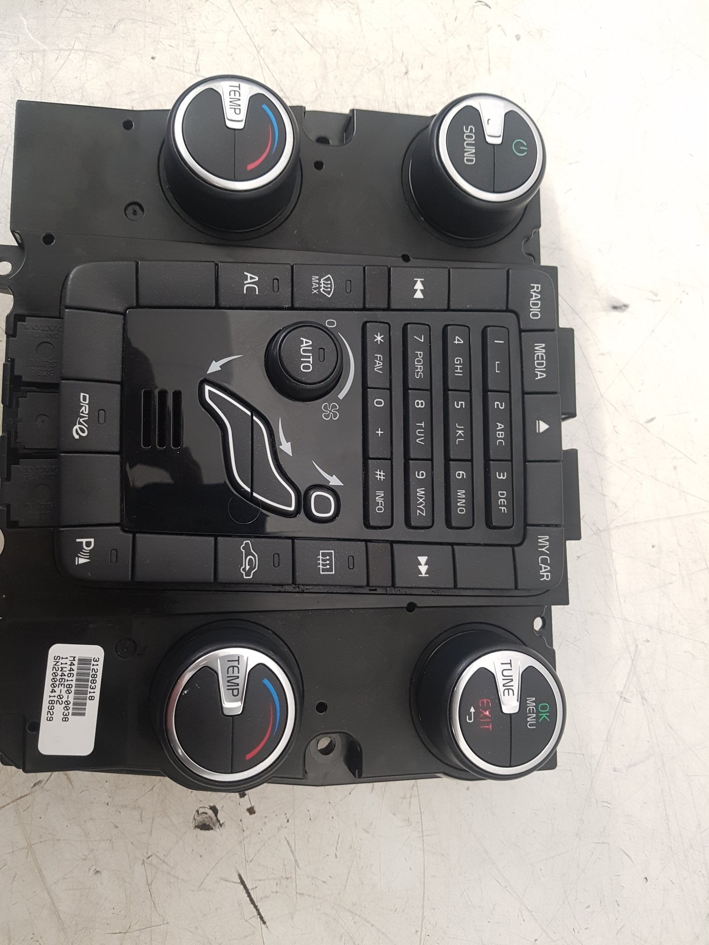 2011 - 2014 Volvo V60 I 155 Estate HEATER & RADIO CONTROL PANNEL 31288318
