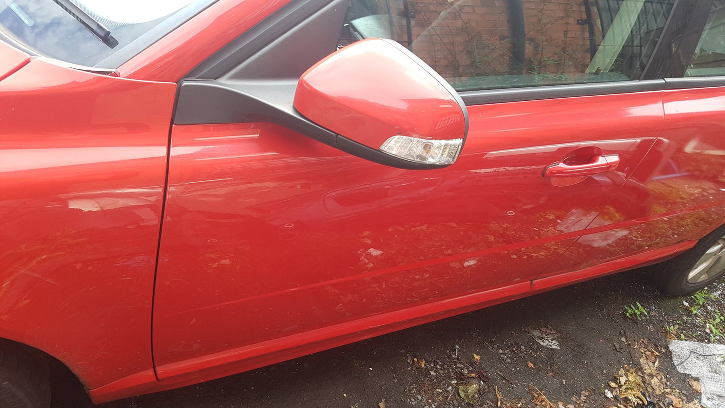 2007 - 2015 Volvo V70  Estate DOOR - BARE (FRONT PASSENGER SIDE) 612 RED