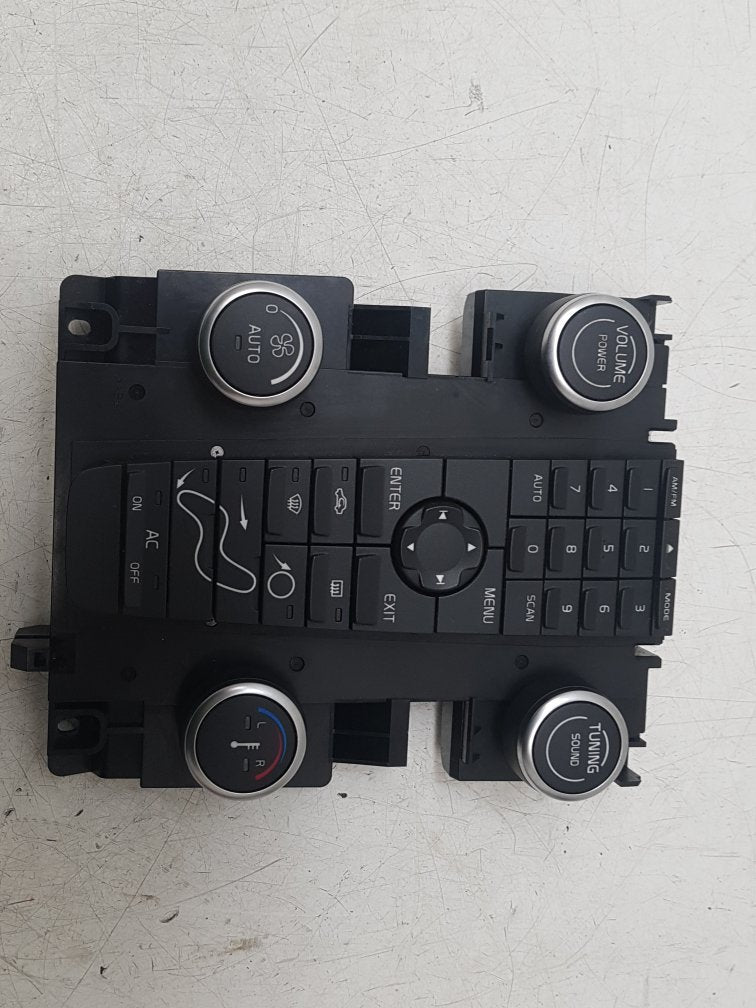 2006 - 2012 Volvo C30  Hatchback HEATER & RADIO CONTROL PANNEL 31288031