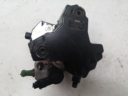 2007 - 2010 Volvo V50  Estate High Pressure Pump 0 445 010 111