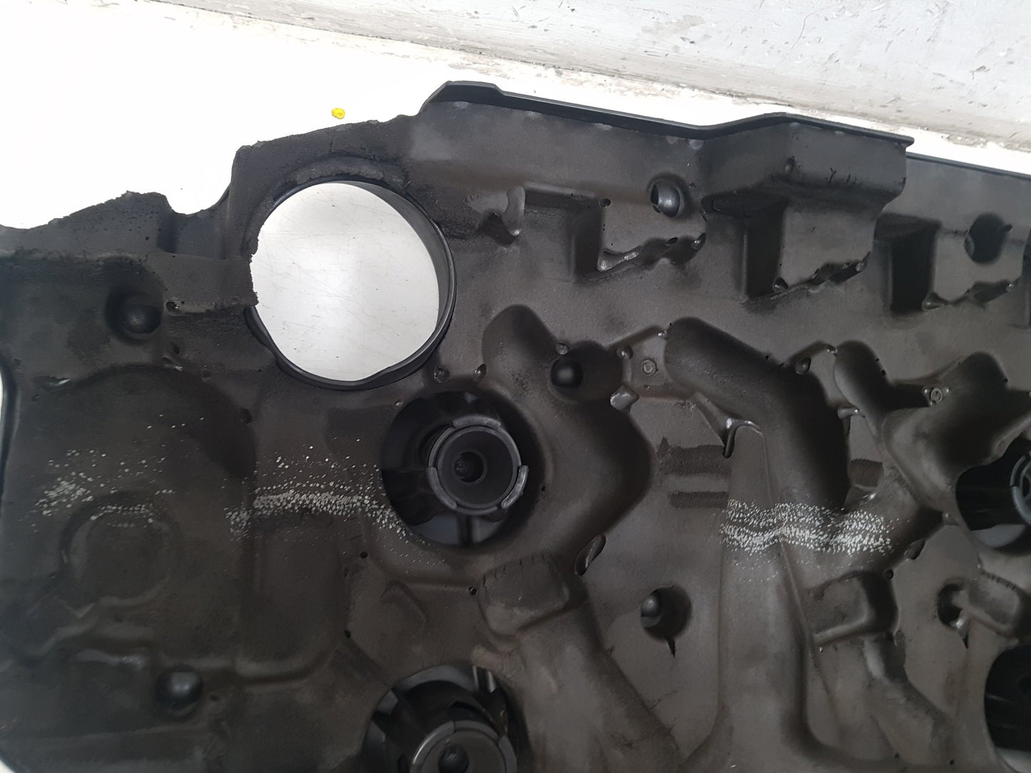 2010 - 2014 Volvo XC60  Estate Engine Cover 31319190