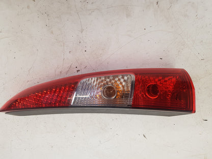 2000 - 2007 Volvo XC70  Estate Right Taillight