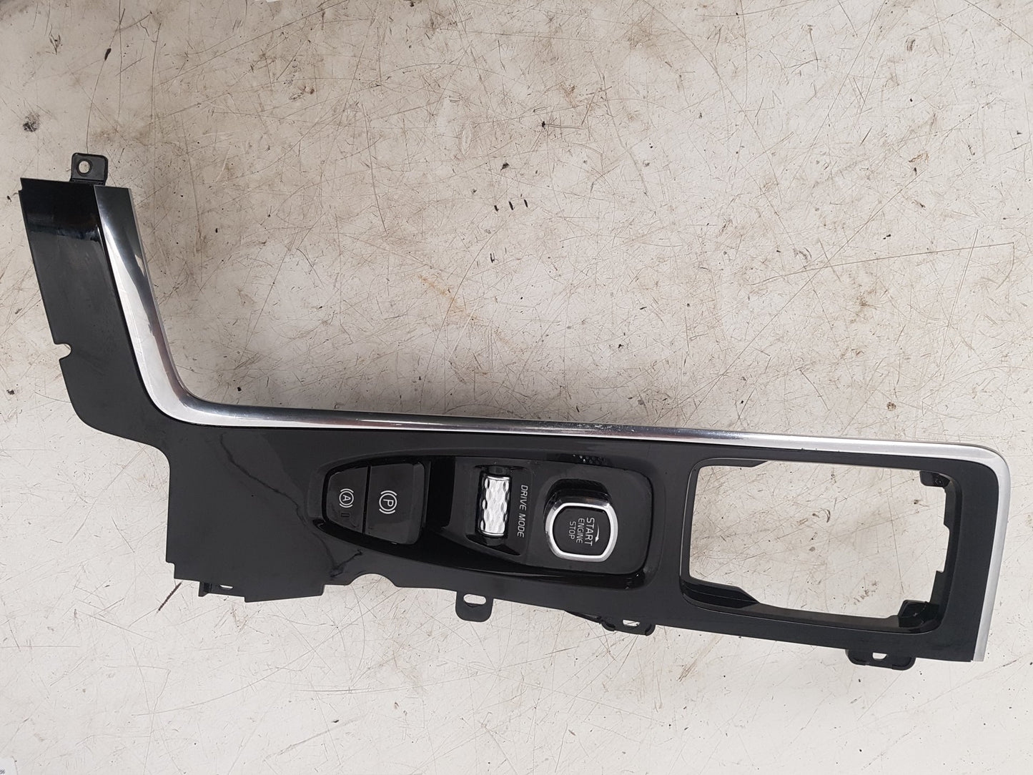 2017 - 2026 Volvo V60 II 225 Estate Centre Console 31417550
