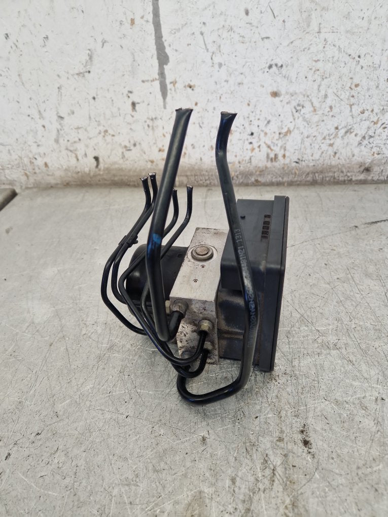 2004 - 2010 Volvo V50  Estate ABS Pump/Modulator 30794730AA