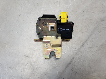 1998 - 2005 Volvo C70  Coupe Bootlid Lock Actuator 8611158