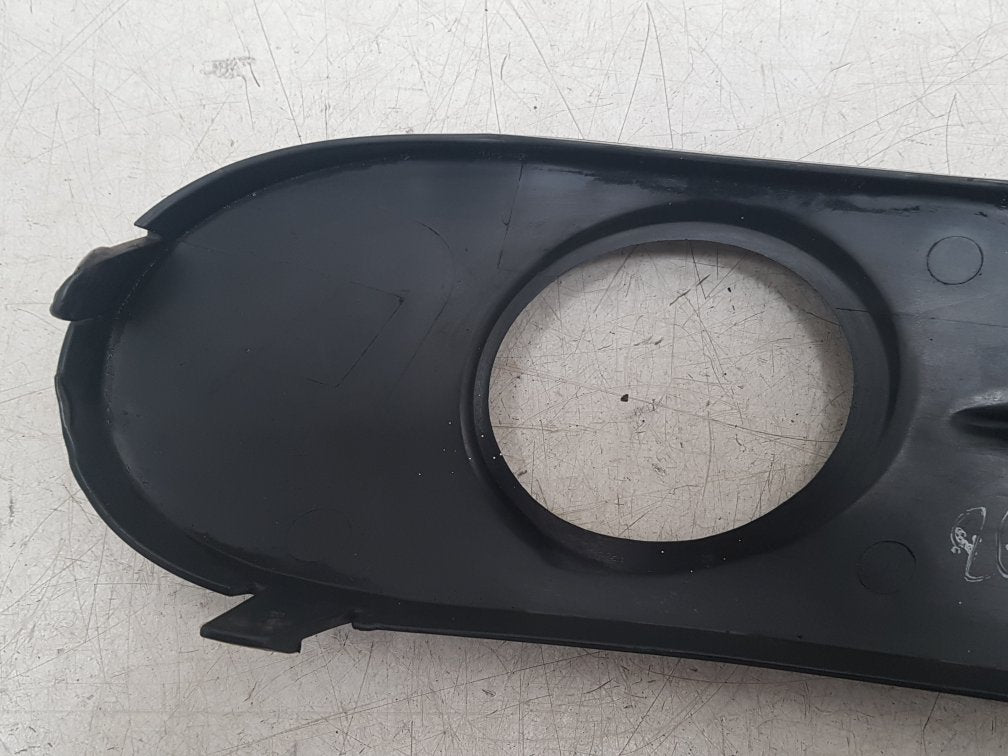 2006 - 2012 Volvo C70  Convertible Left Fog Light Cover 09466545