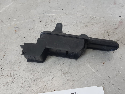 1988 - 1998 Saab 9000  Hatchback Mirror Retract Switch 9505488