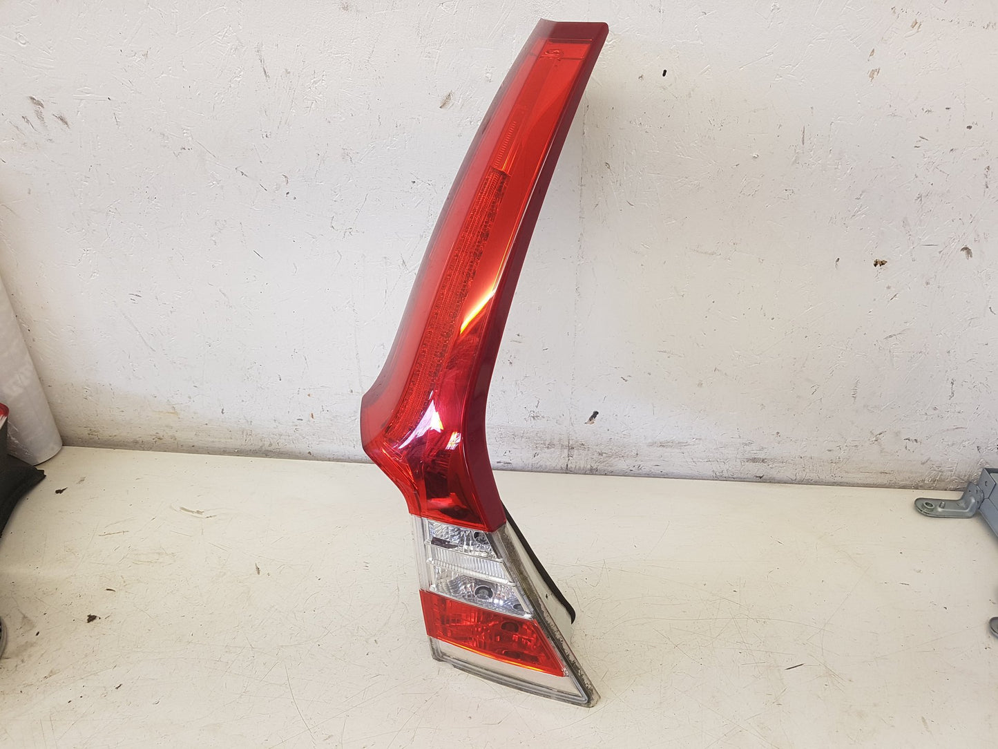 2016 Volvo V70 III 135 Estate Left Taillight 31395923