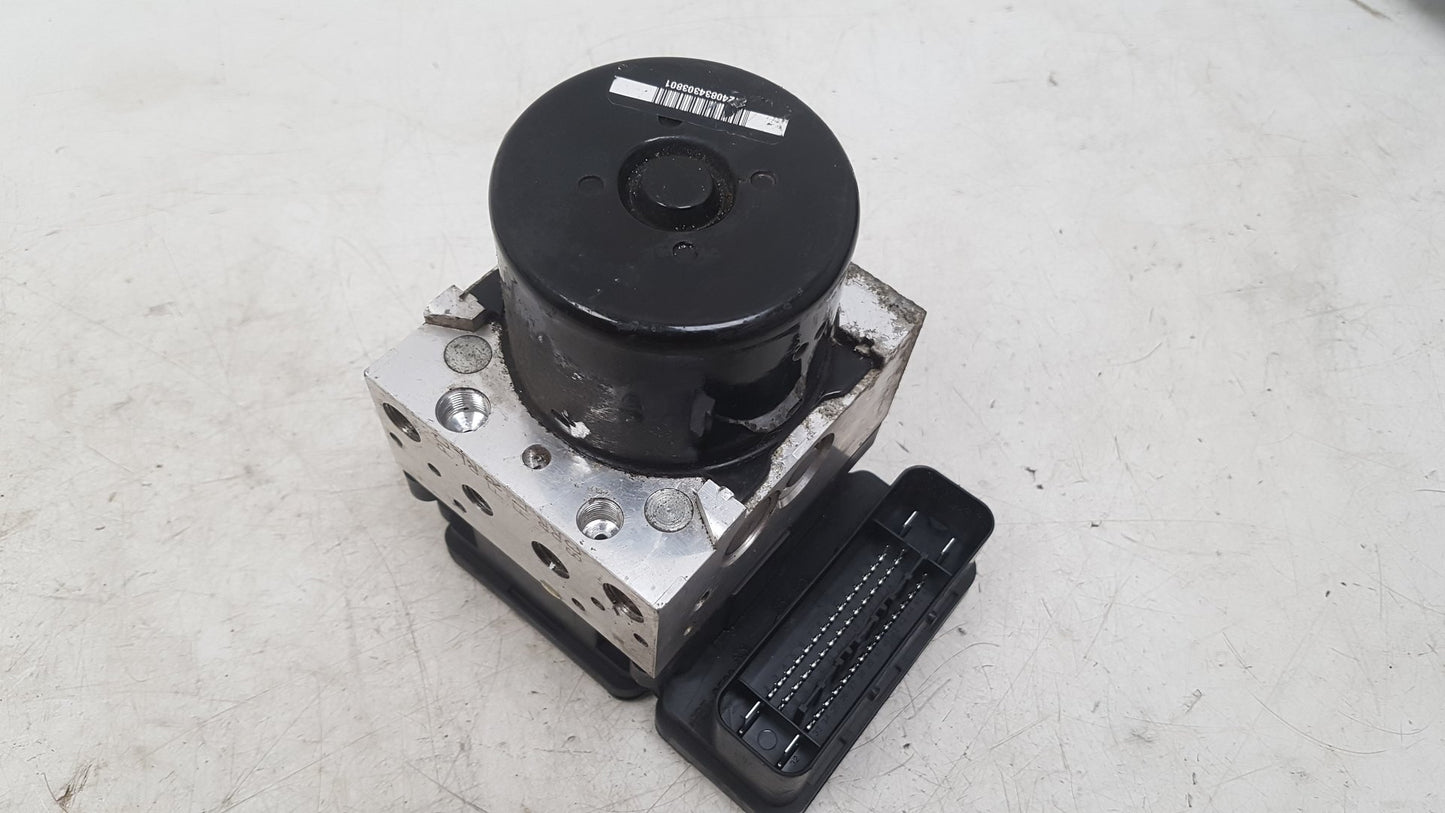 2008 - 2013 Volvo V70  Estate ABS Pump/Modulator 30681619