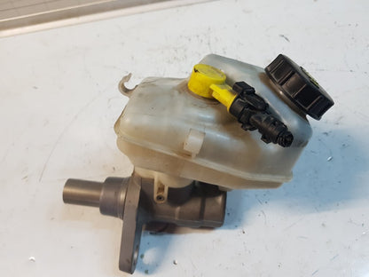 2010 - 2012 Saab 95  Saloon Brake Master Cylinder 41550110