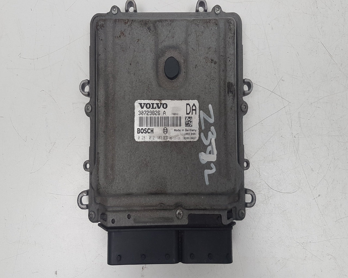 2006 - 2012 Volvo XC90  Estate Engine ECU 30729826A