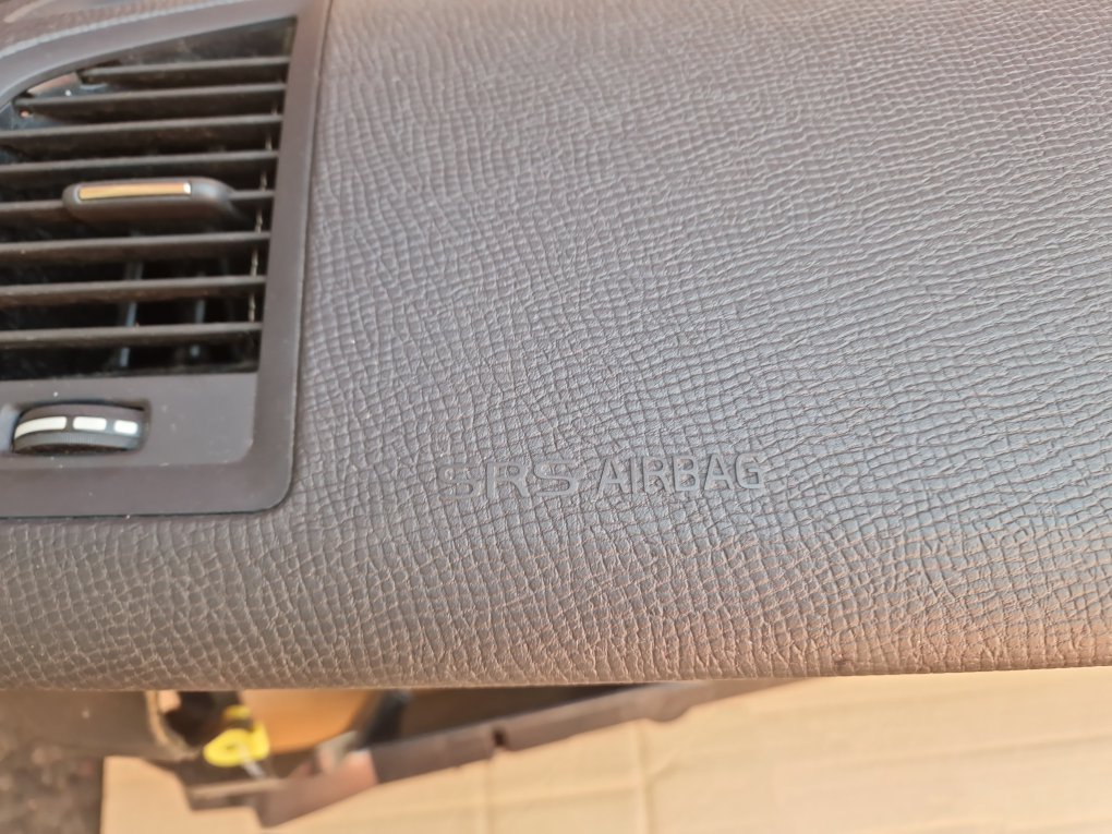 2009 - 2015 Volvo XC60  Estate Dash Assembly