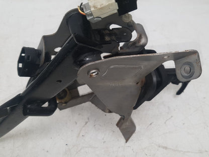 2006 - 2012 Volvo C70  Convertible Clutch Pedal 30760724