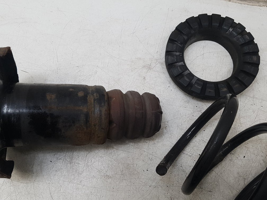 2015 Volvo S60  Saloon SPRING (REAR) 31262907
