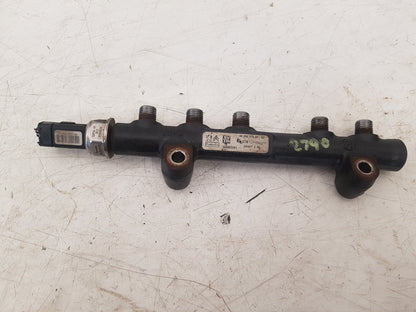 2013 - 2016 Volvo V40 III 525 Hatchback Injection Rail 968529758002