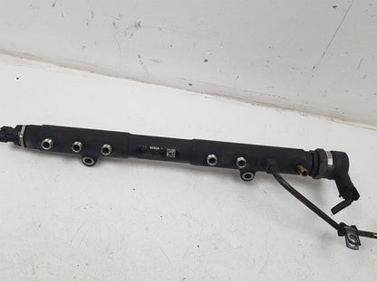 2005 - 2012 Volvo XC90  Estate Injection Rail 30757146