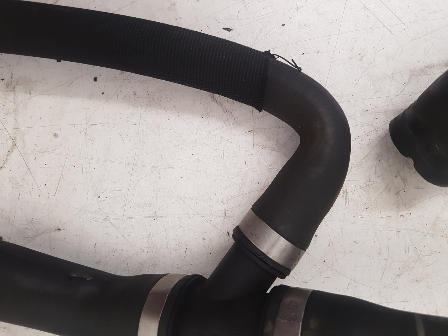 2006 - 2012 Volvo C30  Hatchback RADIATOR HOSE 30725839